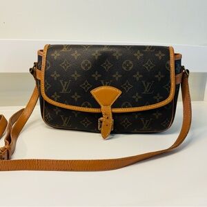 Authentic Louis Vuitton Sologne Monogram Crossbody Bag